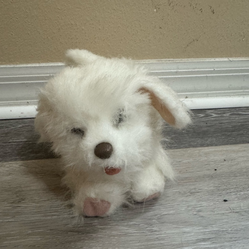 Furreal friends Dog Maltese!